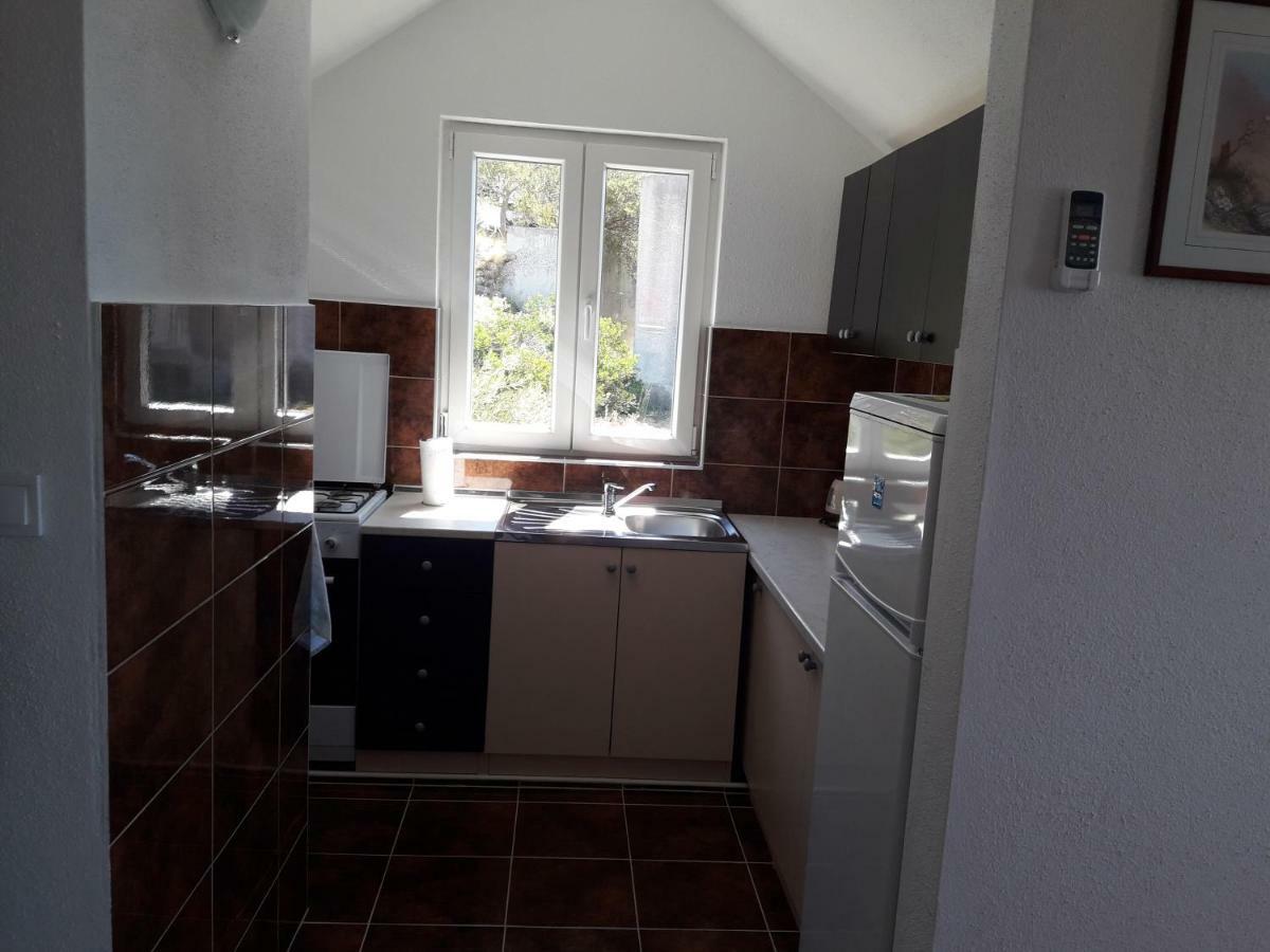 Apartmani Timon Bol Exterior foto